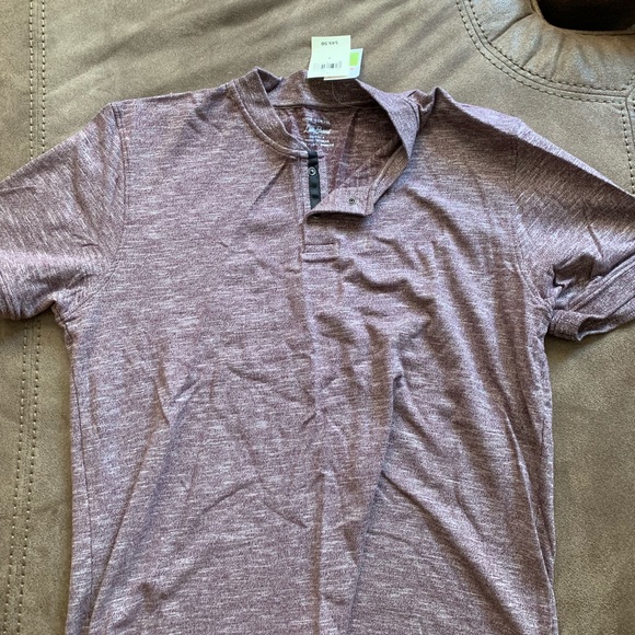 Lucky Brand T-Shirt - Picture 2 of 3